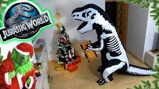 El TREX MISTERIOSO nos deja una sorpresa de Jurassic World y pilla a el GRINCH robando!!