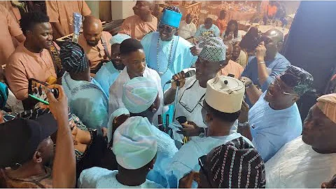 EMOTIONAL MOMENT K1 DE ULTIMATE UNITE WITH HIS SON WITH ACTRESS BISOLA BADMUS AT BASIRIMI PARTY