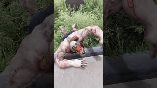 zombie running #zombi #zombiworld #zombiesurvival #zombies ☠️💀🚨🚨🥶🥶🐩🐩