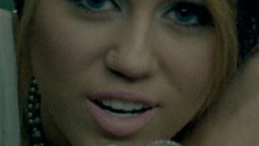 Песня miley cyrus who. Песня miley cyrus who. Miley cyrus who owns my heart 2020. Песня miley cyrus who. Клипы фото.
