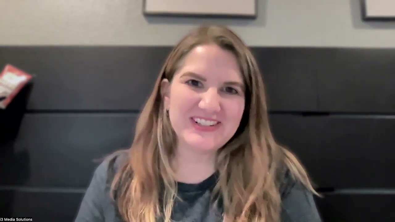 Wag.Wander.Repeat. | A Podcast for Dog Lovers – Episode 3: Holiday Hosting as a Dog Parent