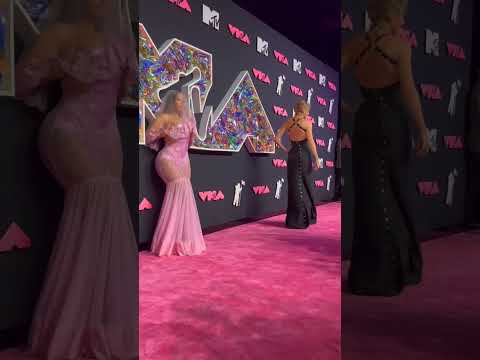 NICKI AND TAYLOR NICKI AND TAYLOR NICKI AND TAYLOR NICKI AND TAYLOR. THE 2023 #VMAs HAVE BEGUN 🚨