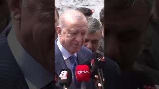Cumhurbaşkanı Erdoğan, Gazetecilere Lokum Ikram Etti