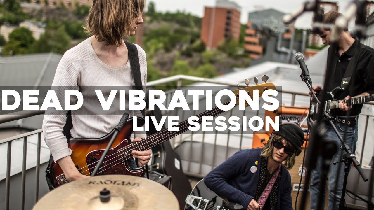 Dead Vibrations – "On a Sunday Morning" – Live session