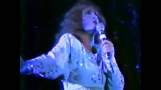 Dalida - Quand On N&#39;a Que L&#39;amour (Live  Palais Des Sports 80)