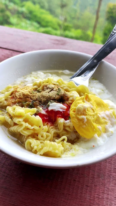Ngopi dikamojang pas hujan