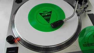 Squeeze - Wrong Way
