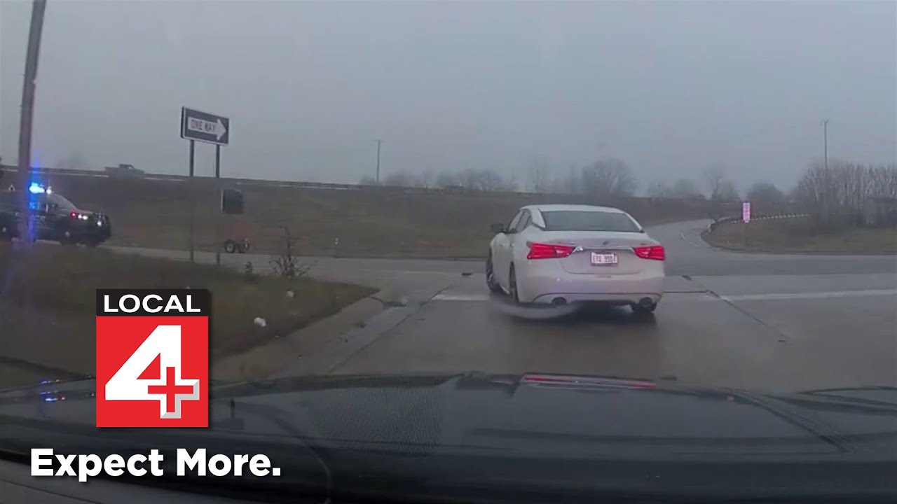 3 arrested following 120+ mph chase through Livingston County - YouTube