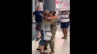 Soldier Had A Very Emotional Reunion With Her Family At The Airport