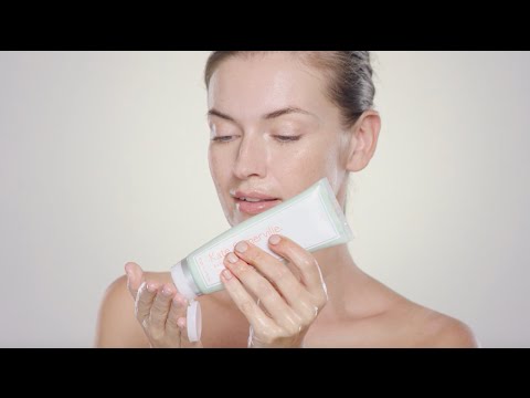 Video: Kate Somerville Detox Daily Cleanser Review