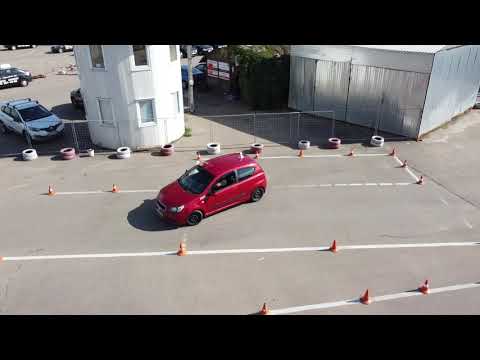 Автодром Гаи. Параллельная парковка на площадке. Как припарковаться между машин? Сдаём экзамен Гибдд