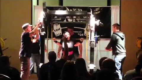Allison Picone 12-15-13 squat 1st attempt