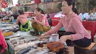 outside market to buy vegetables ,meat ,fish , vung tau vietnam 🇻🇳
