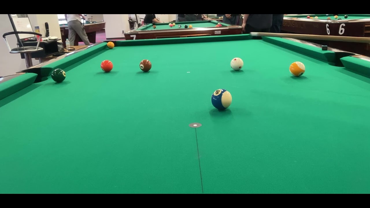 10-ball break 🥊 followed by a return shot from the 1st ball