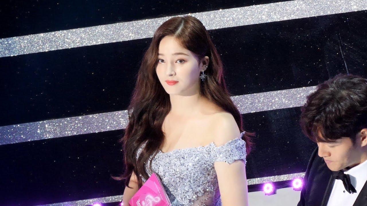 190123 낸시 NANCY 모모랜드 MOMOLAND MC석 4K 직캠 @ 가온차트 어워즈 by Spinel