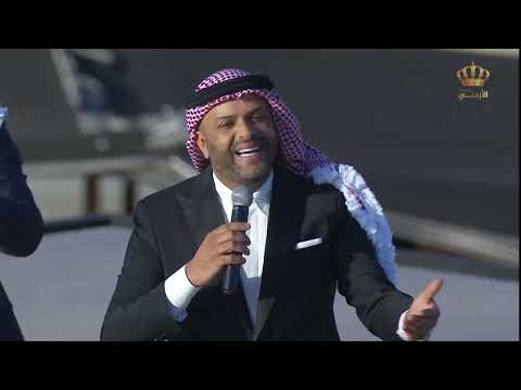 وصلة فنية قدمها مجموعة من الفنانين الأردنيين في حفل عشاء بمناسبة زفاف ولي العهد