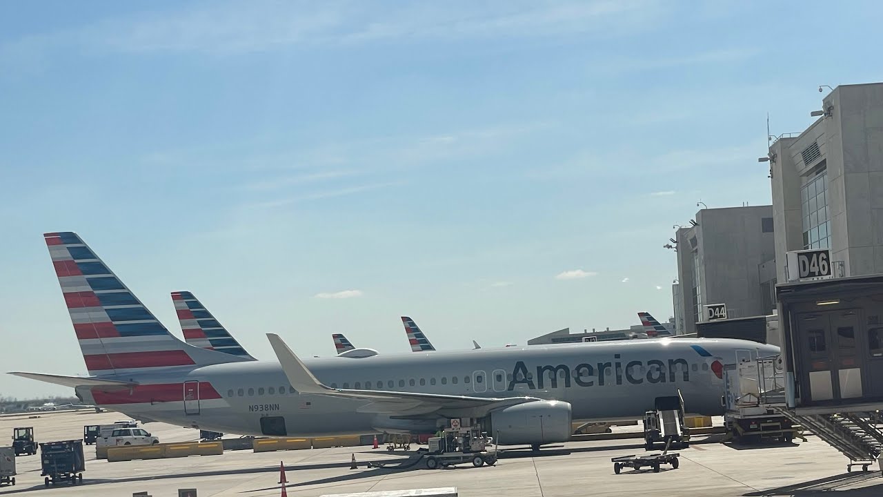 First Class American Airlines B737 Redeye Flight From Los Angeles LAX First Class American Airlines B737 Redeye Flight From Los Angeles LAX