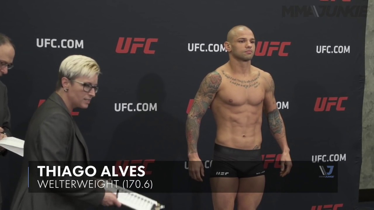 UFC 210 weigh ins Daniel Cormier loses 1 2 pounds in 2 minutes