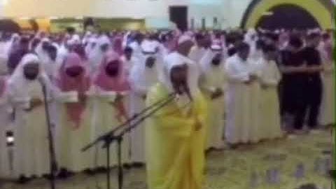 يتغنى الشيخ ياسر بالعجم ثم بالصبا الخاشع ما تيسر من سورة التوبة رمضان ١٤٣٣هـ