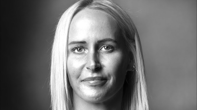 Ayol sportchilarning chiroyli dumbalari Katta sikdan porno cums