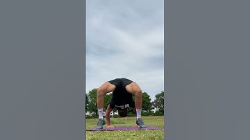 Handstand ￼Workout Snacks