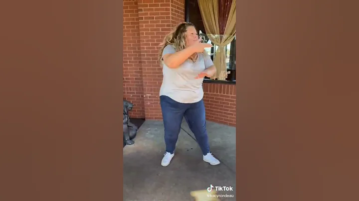 Rema - Calm Down Tiktok Dance Challenge by @kacyrondeau 😍😍😍 #rema #calmdown #tiktoktrend