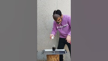 Coke bottles vs pool chlorine!😳💥#short