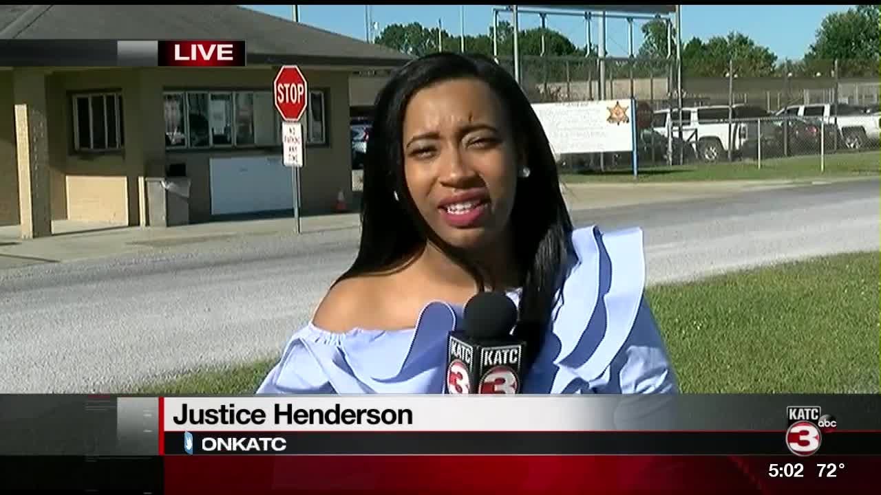 Jeanerette Mayor, family booked into East Baton Rouge jail YouTube