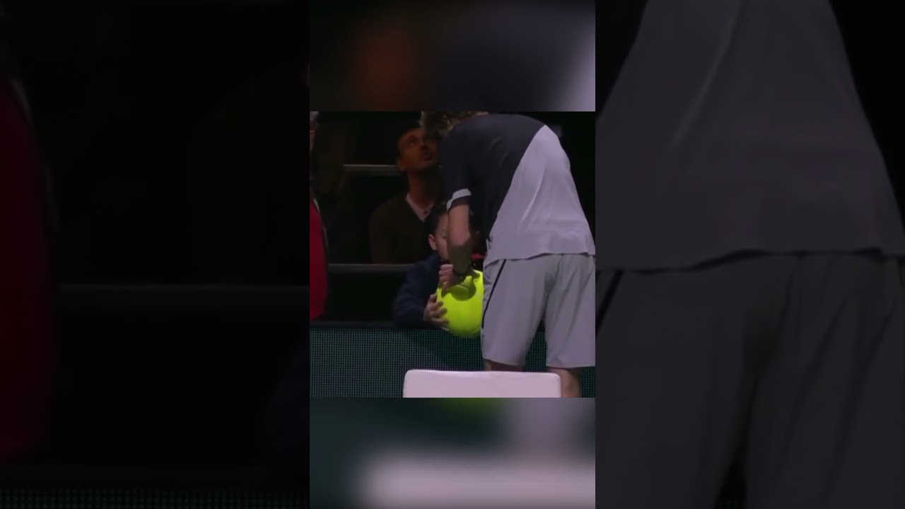 Kindness on and off the Court : Rublev made the day of a little fan