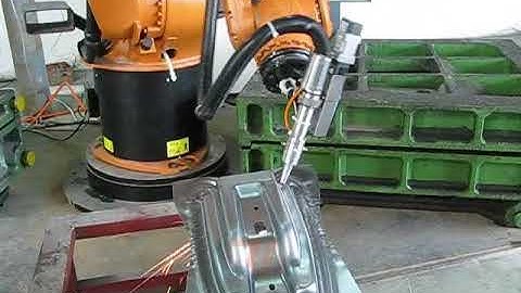 Kuka 6 axis robot arm automatic fiber laser cutting machine