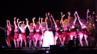 Juan Gabriel Y Paola Miranda En El Luna Park