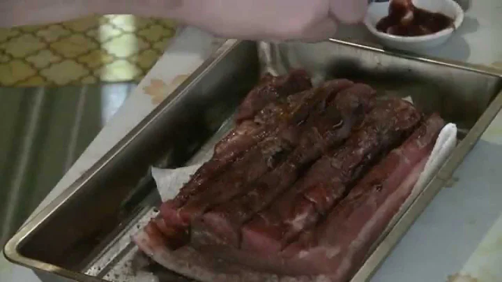 Chinese Roast Pork With Crispy Crackling Skin  (Siu Yuk  如何製作脆皮燒肉 )  Traditional Chinese Cooking 101