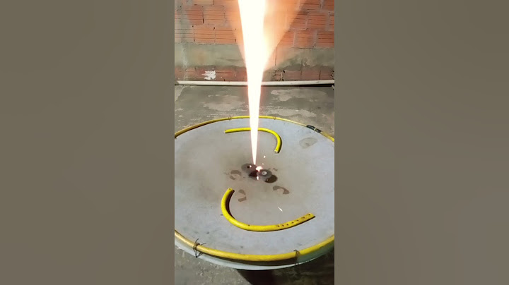 Batalha de Beyblade caseiro: Mini Clone Vs Tridente #universobey #beybladecaseiro