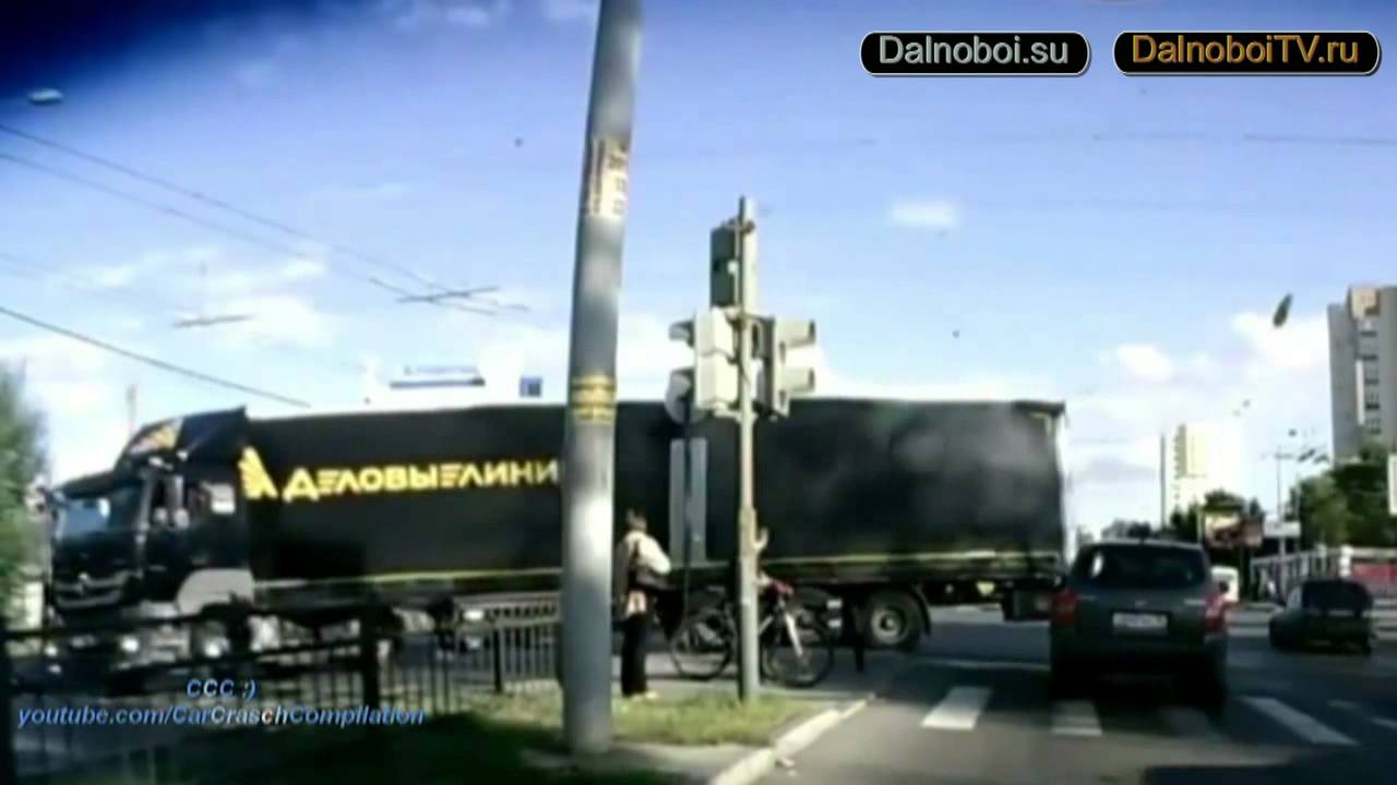 Лопнуло колесо у камаза Лопнуло колесо у камаза