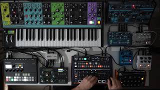 Analog synth jam w/ Dreadbox Typhon & Abyss, Moog Matriarch & Minitaur, DrumBrute Impact, effects