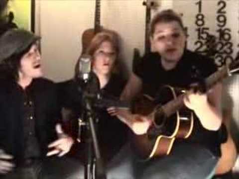 Trent Dabbs, Leigh Nash & Kate York perform Awesom...