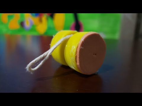 Vídeo: Como Fazer Um Brinquedo Ioiô