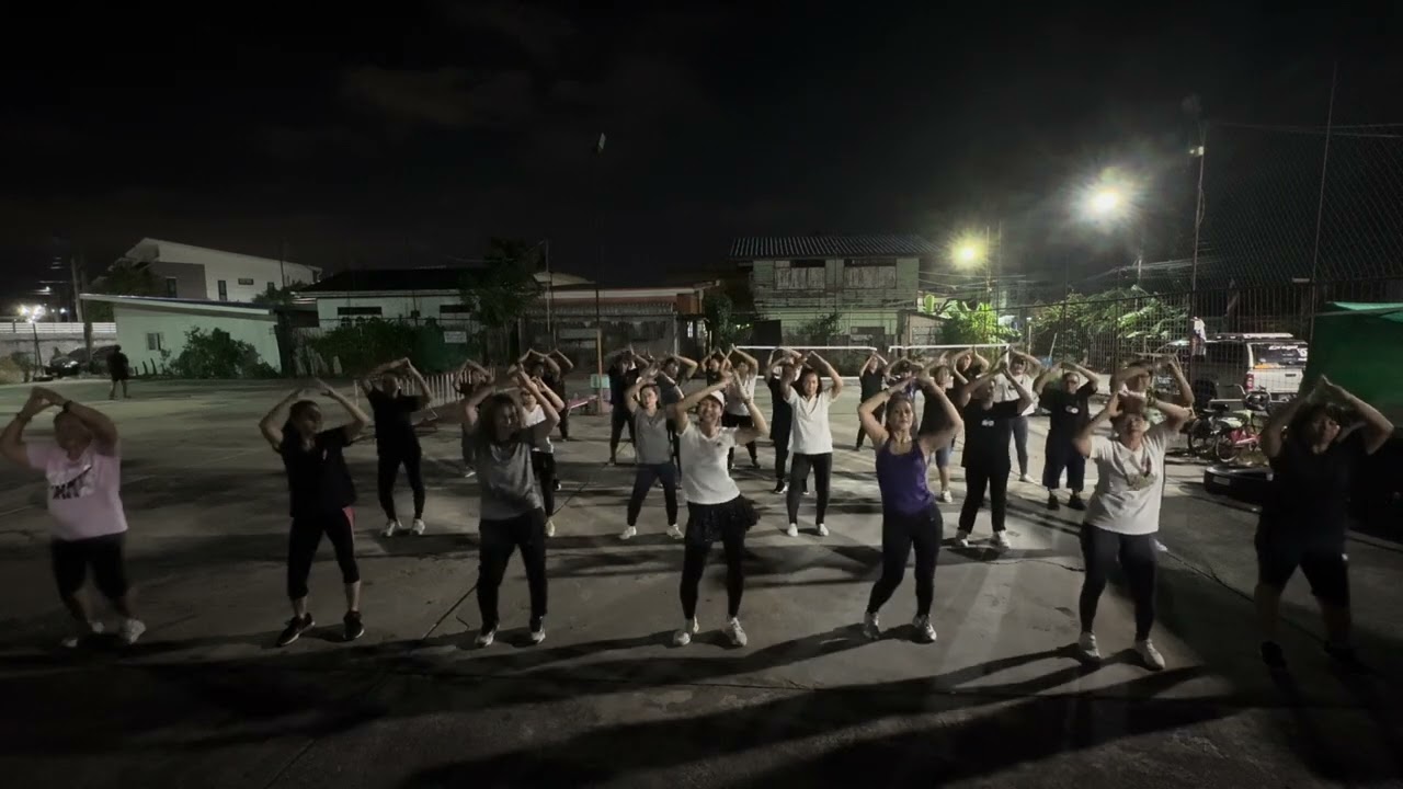 ผู้บ่าวเสื้อปุ๋ย By.จุ๊บ @ชมรมแอโรบิกโครงการ 3 สป.