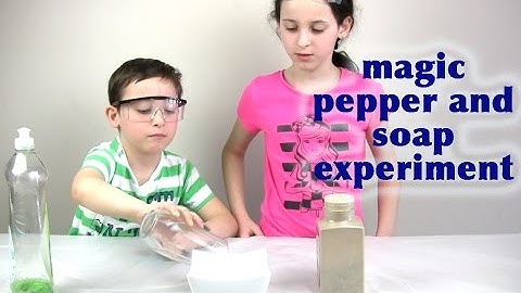 Pepper and water/soap science trick-science experiments for kids magic pepper Liz&Ethan