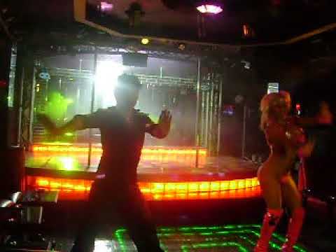 JOHANA MOLINA EN CLUB KILATE