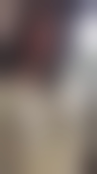 Tante cantik pamer toket gedenya.....