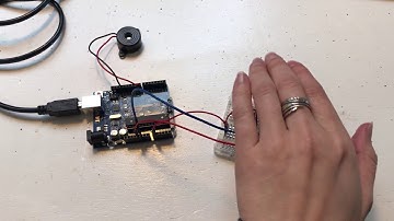 theremin : Piezo Buzzer - Light Sensor [code1]