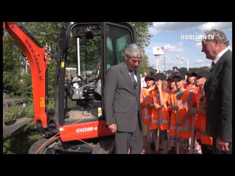 Nieuwsflits 19-08-2012 Eerste schop in de grond glasvezel KT Waalre