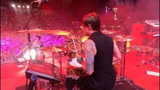 Download lagu Forget Me Too LIVE with Machine Gun Kelly - Luke Holland