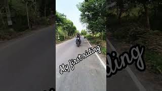 मेरा पहला राइडिंग कैसा है #automobile #unfrezzmyaccount #smartphone #zx10r #v4 #r15 #biker #शॉर्ट्स