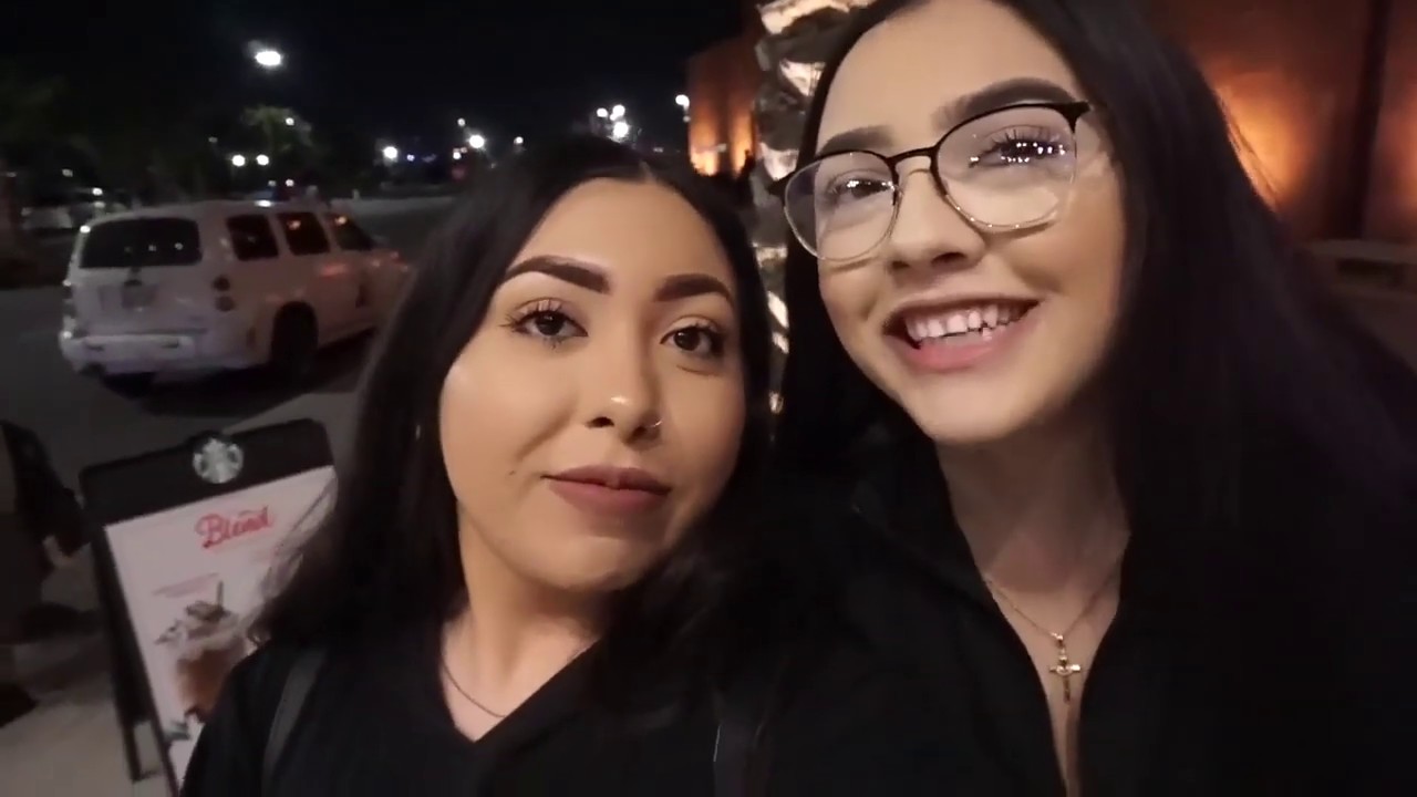 VLOG WE WENT TO MEXICO AND YOU WONT BELIEVE WHAT HAPPENED TO US