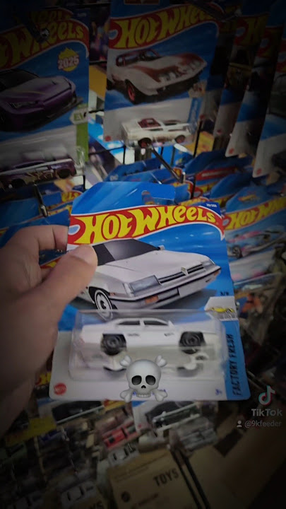 finally found this 'rare' white saga #hotwheels #hotwheelsmalaysia #hotwheelscollector #protonsaga