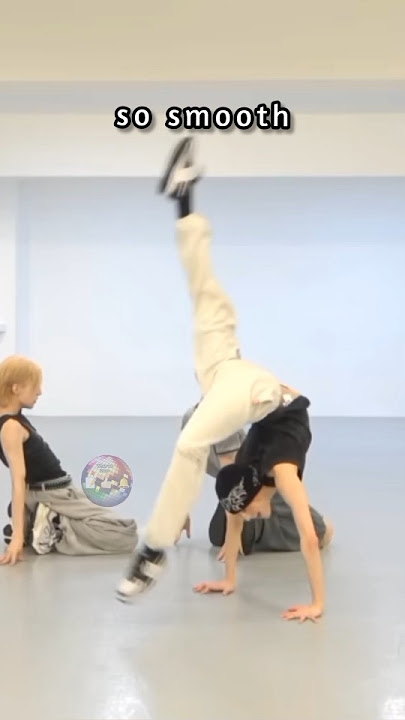 Download lagu smooth moves in kpop pt.2 #bts #nmixx #xikers #badvillian #andteam #xlov #wwdisco #kpop