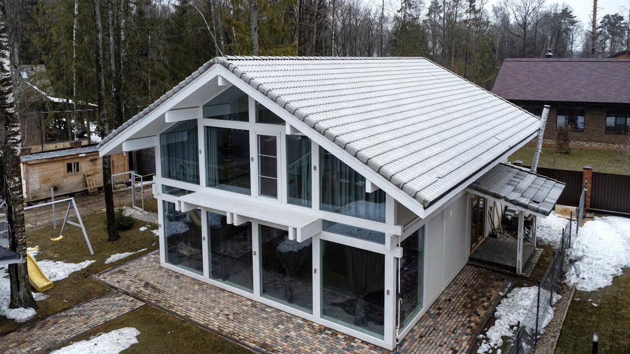 Современный фахверк - стильный дом с панорамным остеклением в поселке ...