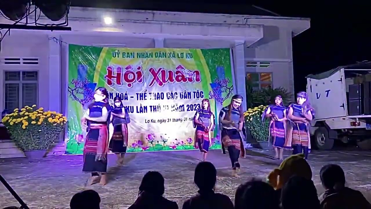 Đội Múa Làng Lơ Vi Xã K’bang Gia Lai 